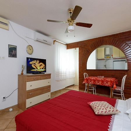 Apartments Mihaela Trogir Eksteriør bilde