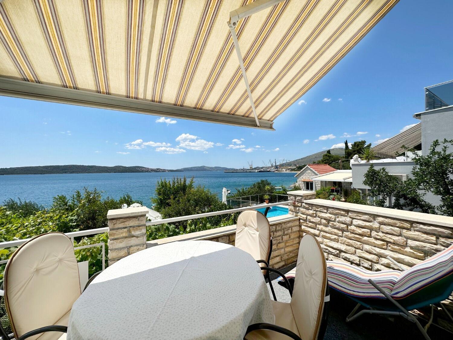 Apartments Mihaela Trogir Eksteriør bilde