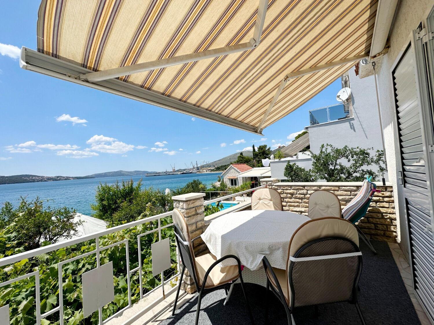 Apartments Mihaela Trogir Eksteriør bilde