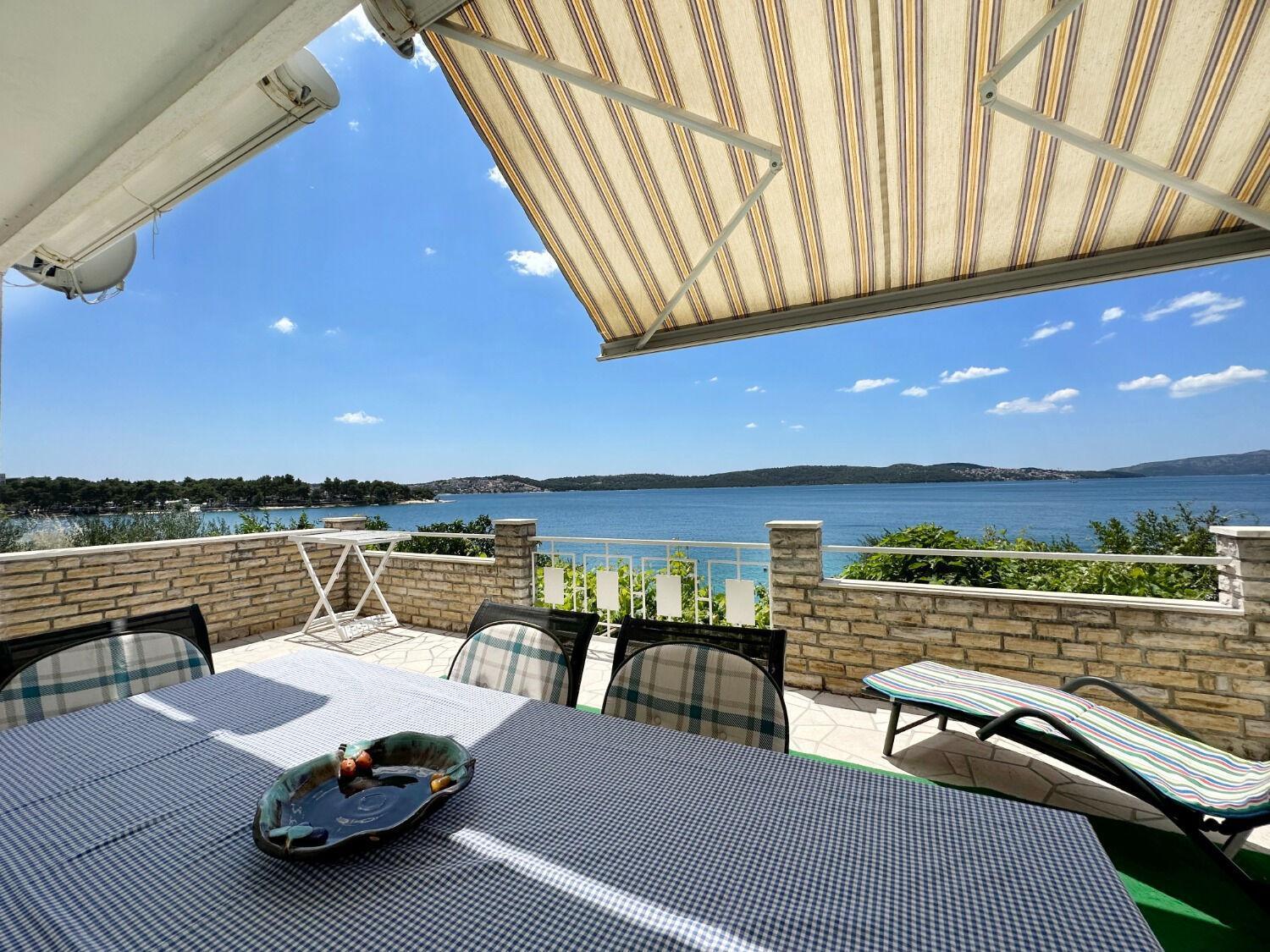 Apartments Mihaela Trogir Eksteriør bilde