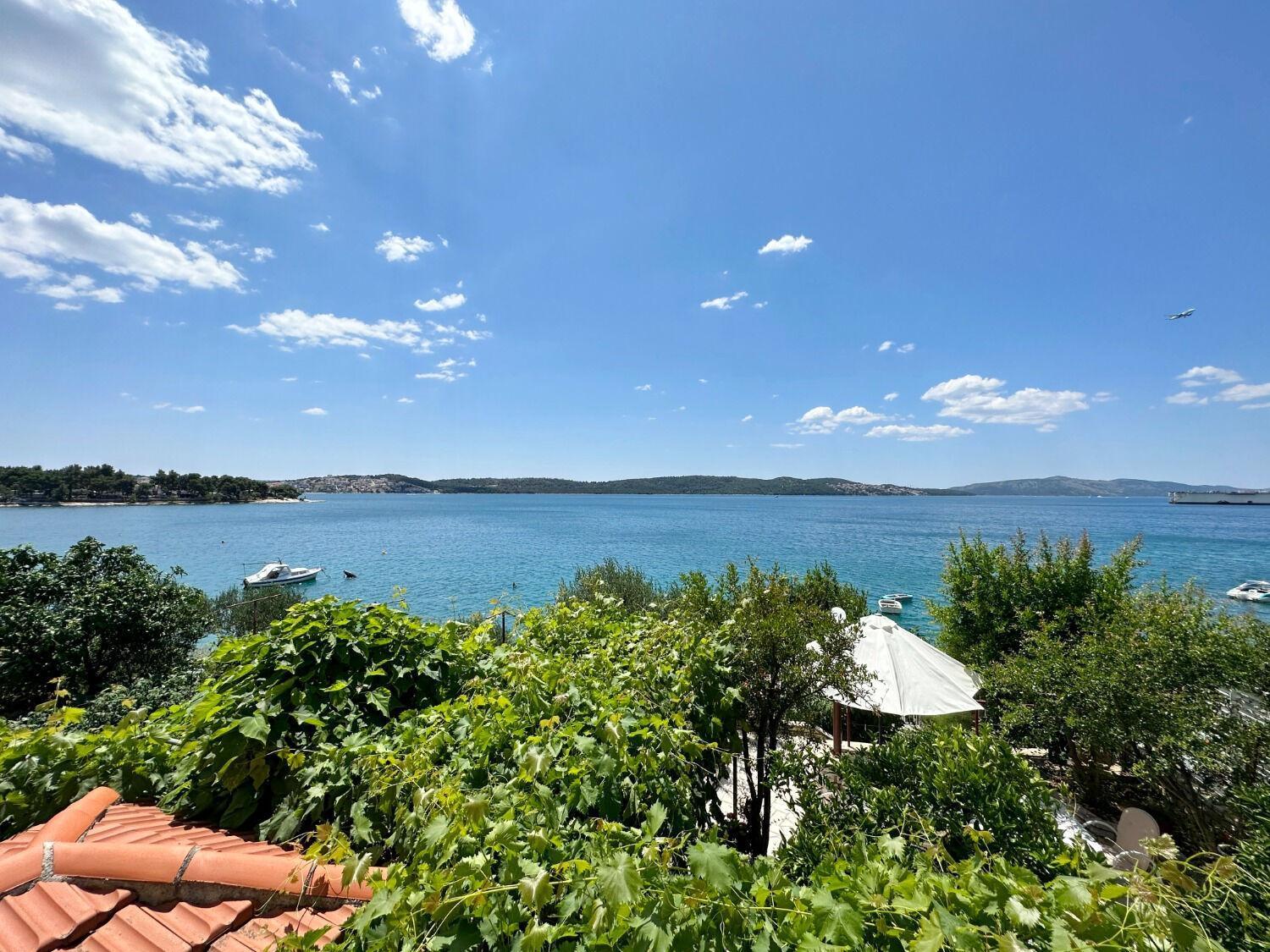Apartments Mihaela Trogir Eksteriør bilde