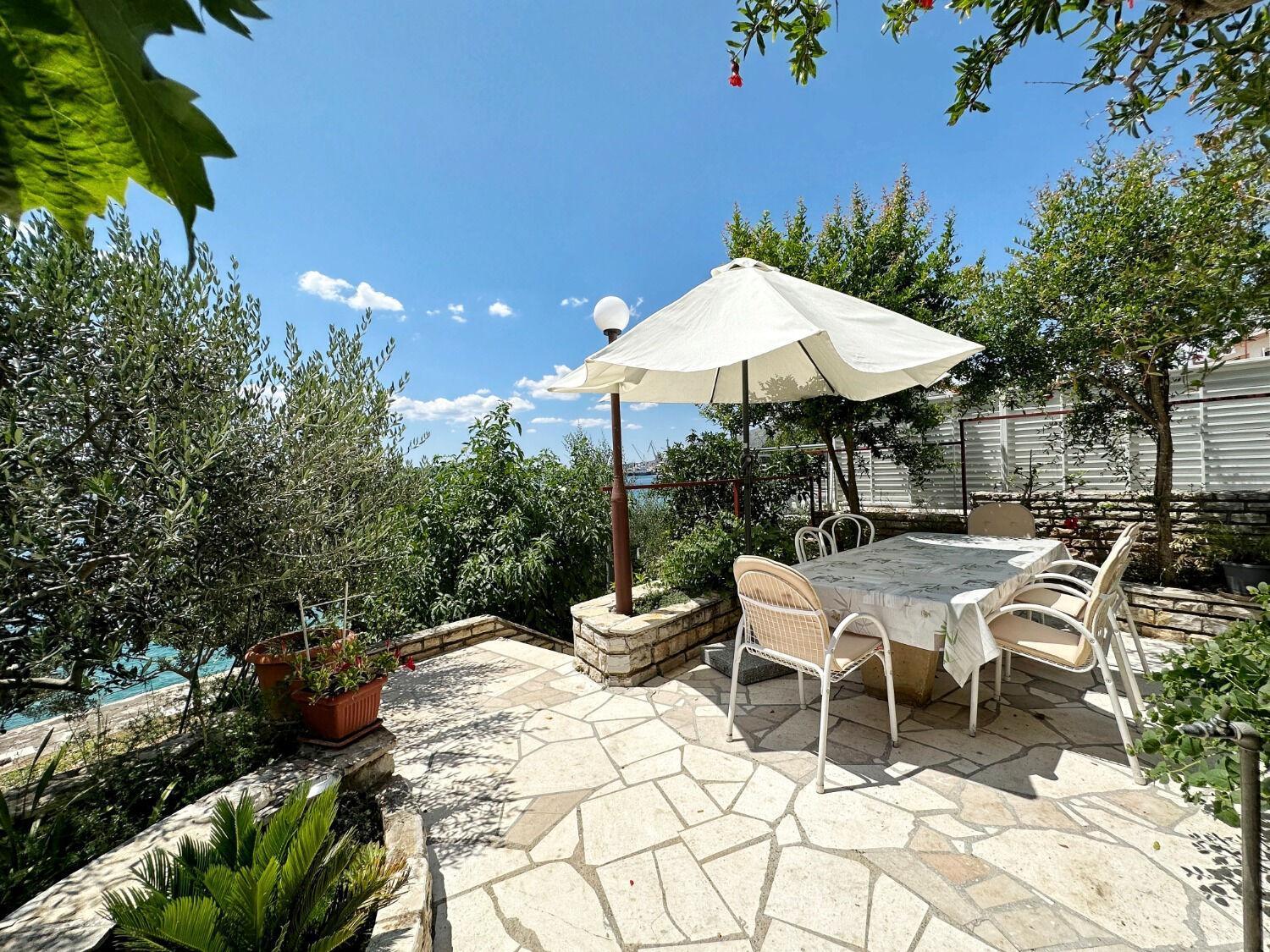 Apartments Mihaela Trogir Eksteriør bilde